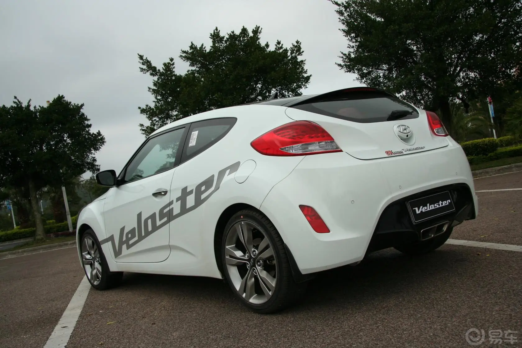 Veloster飞思1.6L 自动 旗舰版外观