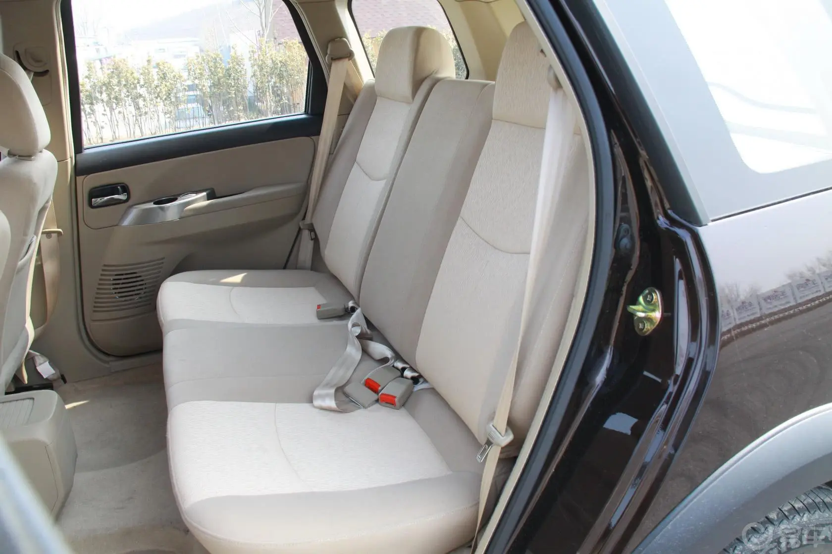 景逸SUV1.6L 手动 豪华型后排座椅