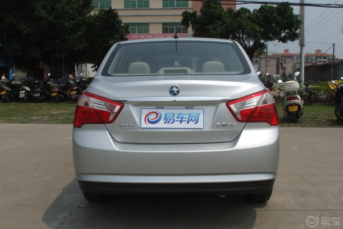 启辰D501.6L 自动 尊贵版外观