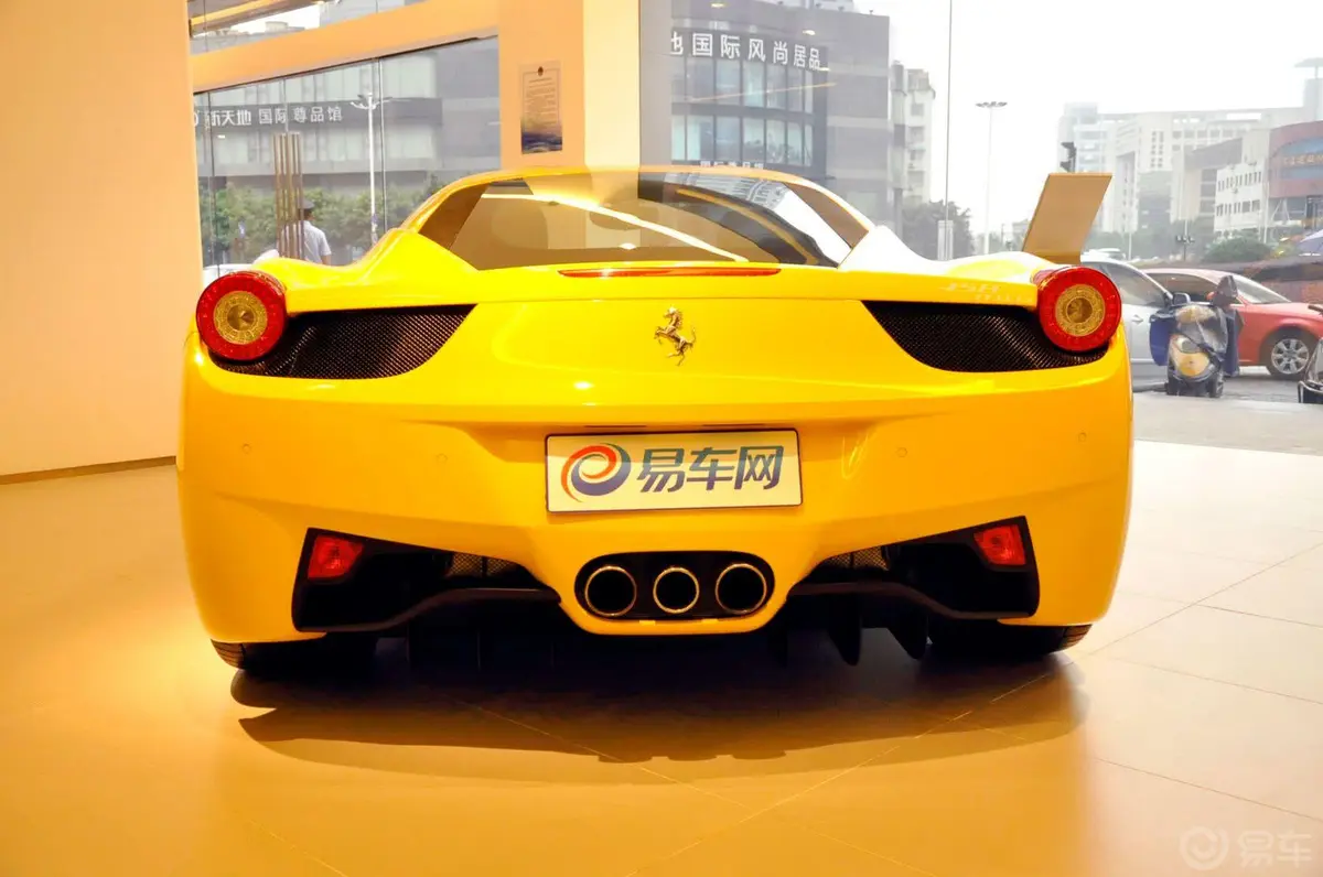 法拉利458Italia 4.5L 标准型外观