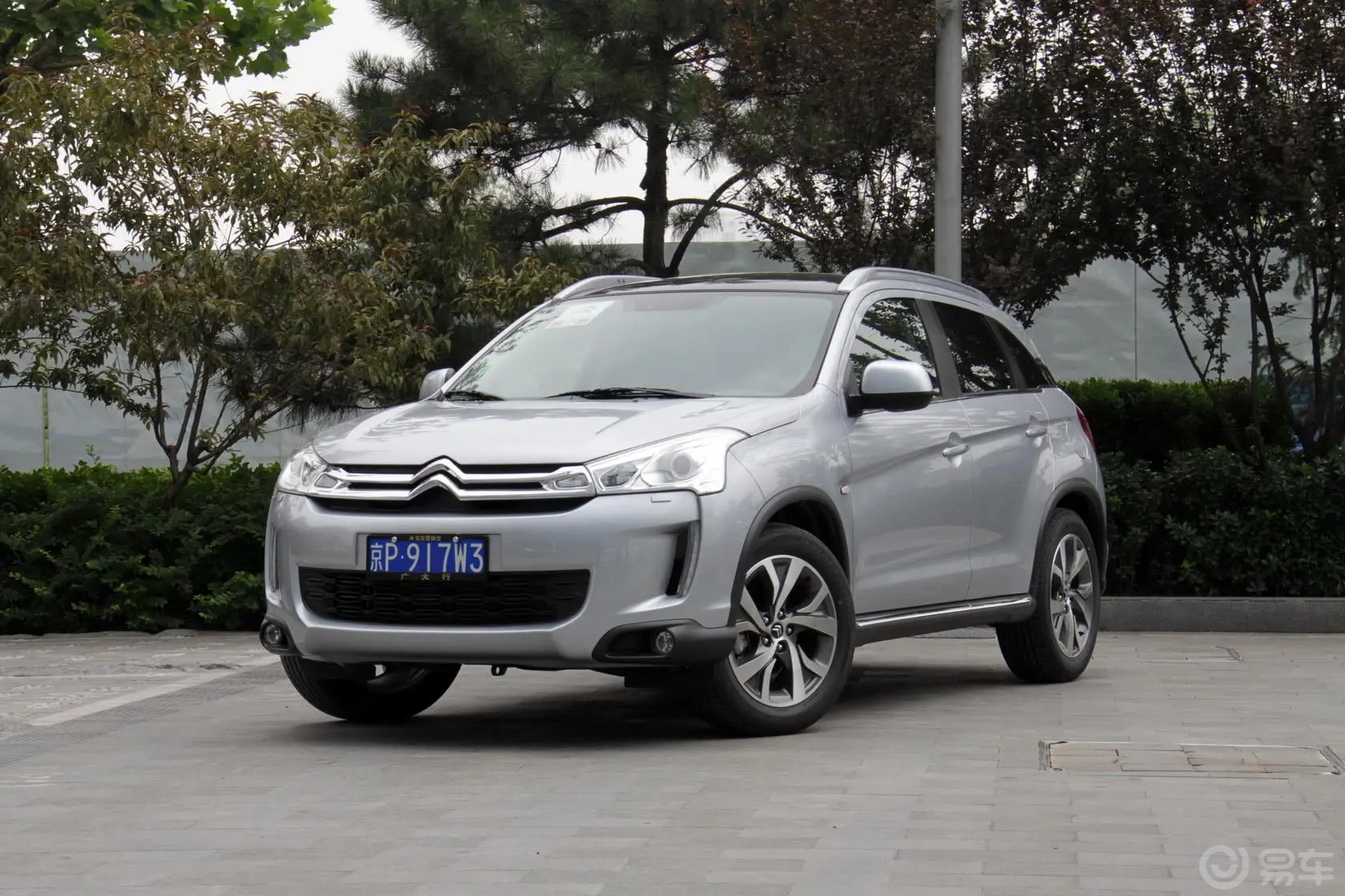 雪铁龙C4 AIRCROSS(进口)2.0L 自动 四驱 豪华版外观