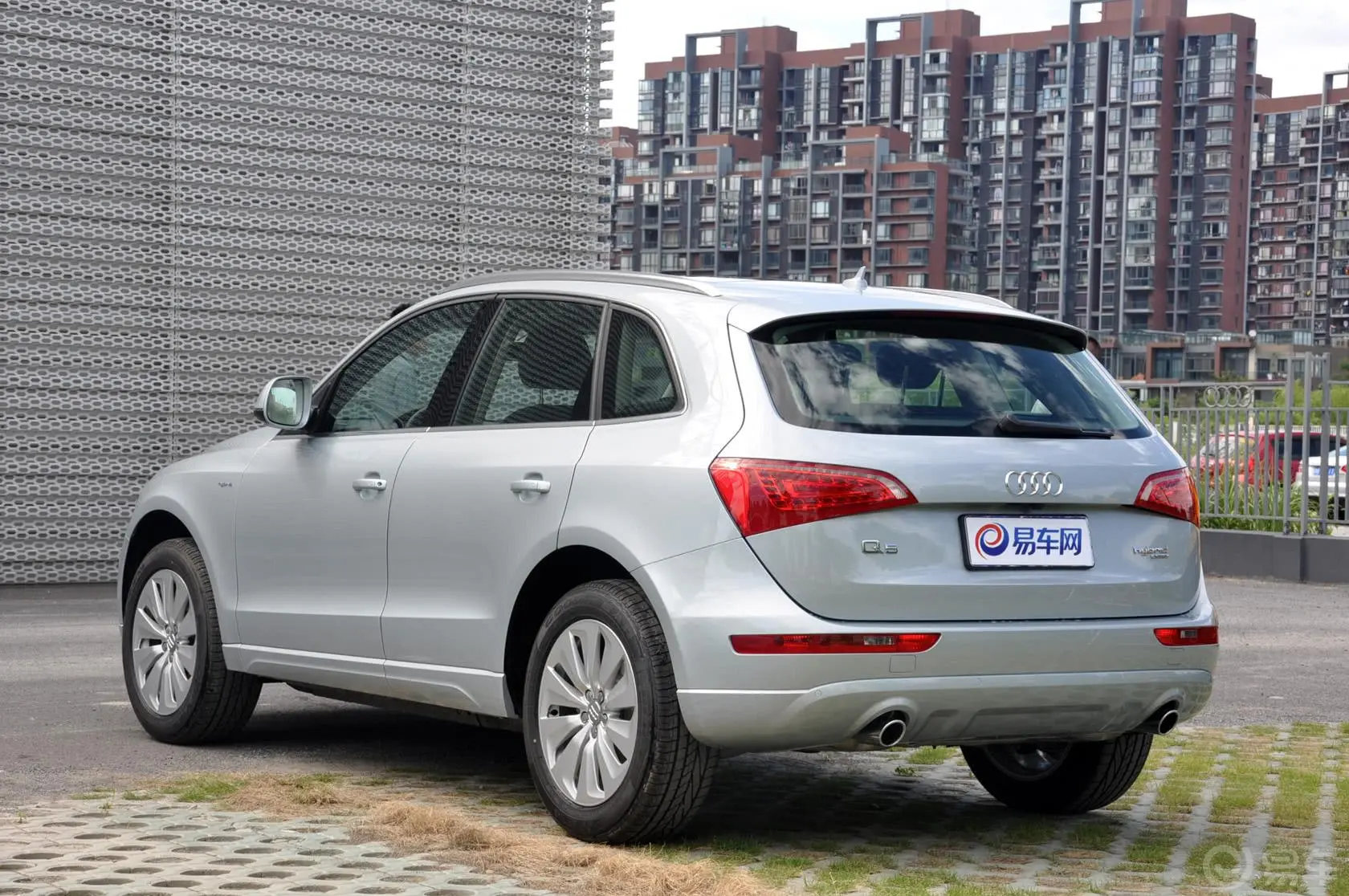 奥迪Q5(进口)2.0 TFSI Hybrid quattro外观