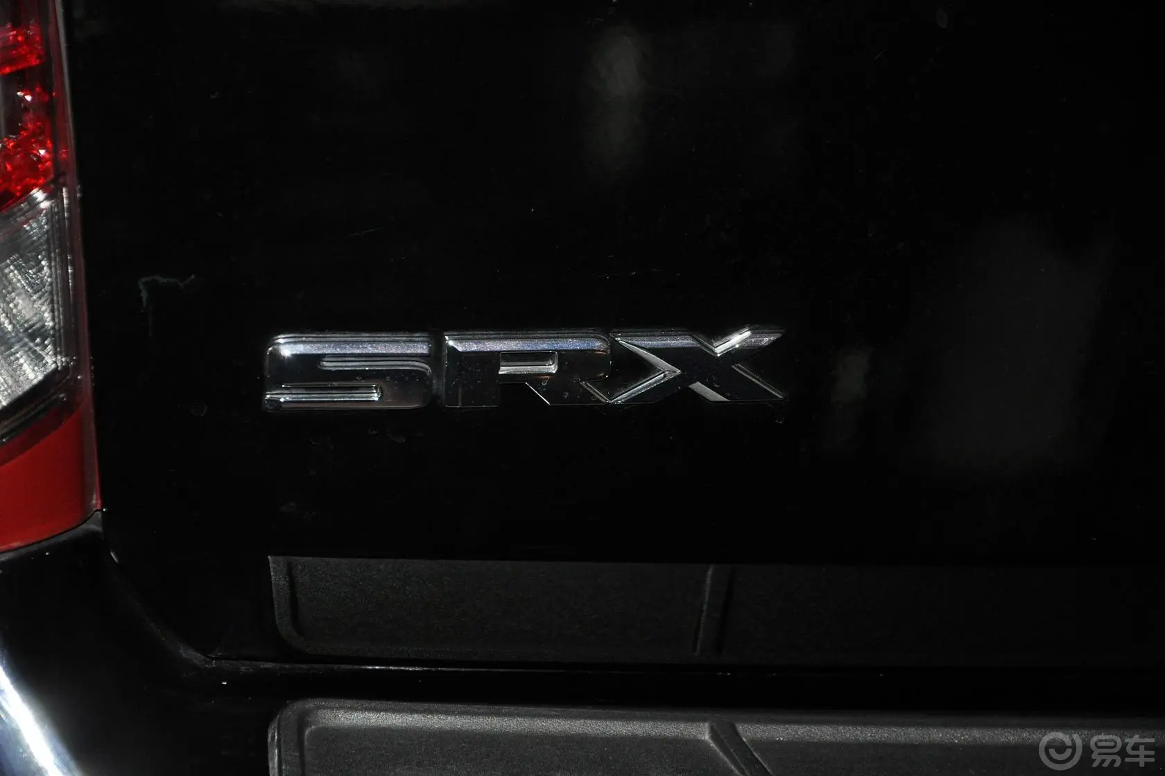 凯迪拉克SRX3.0L 手自一体 精英版外观