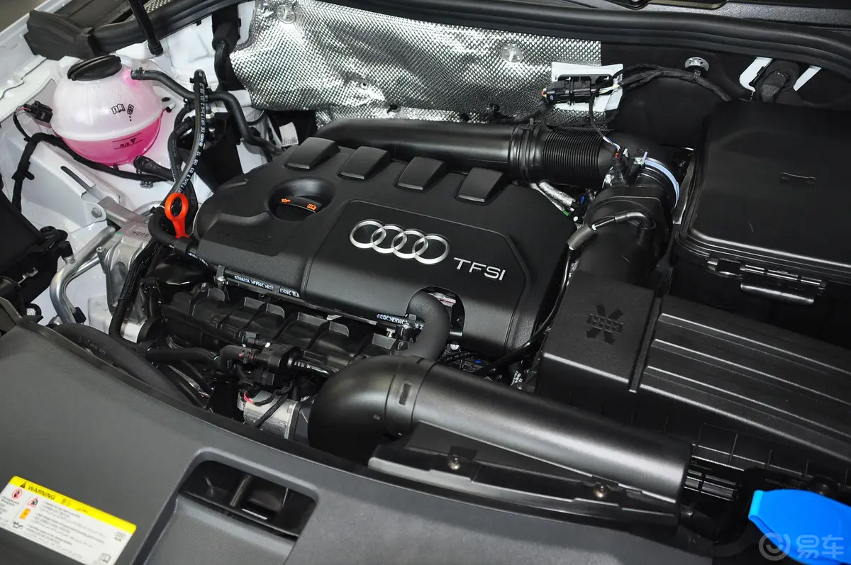 奥迪Q3(进口)40 TFSI 运动型内饰