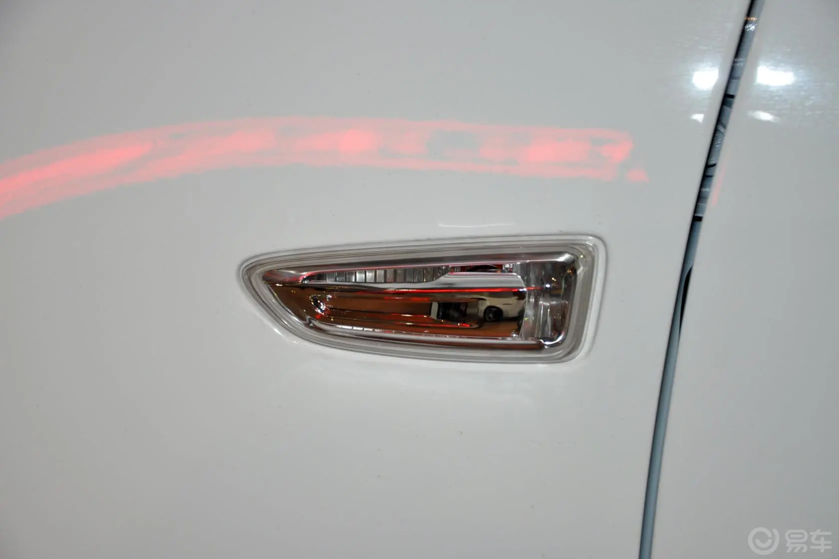 英朗XT 1.6L 手动 舒适版车侧转向灯