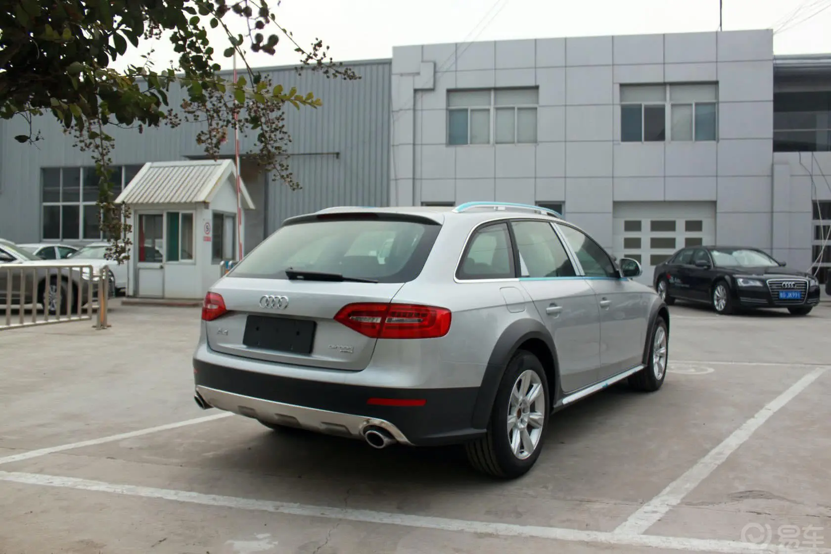 奥迪A4(进口)40TFSI allroad quattro 舒适型外观