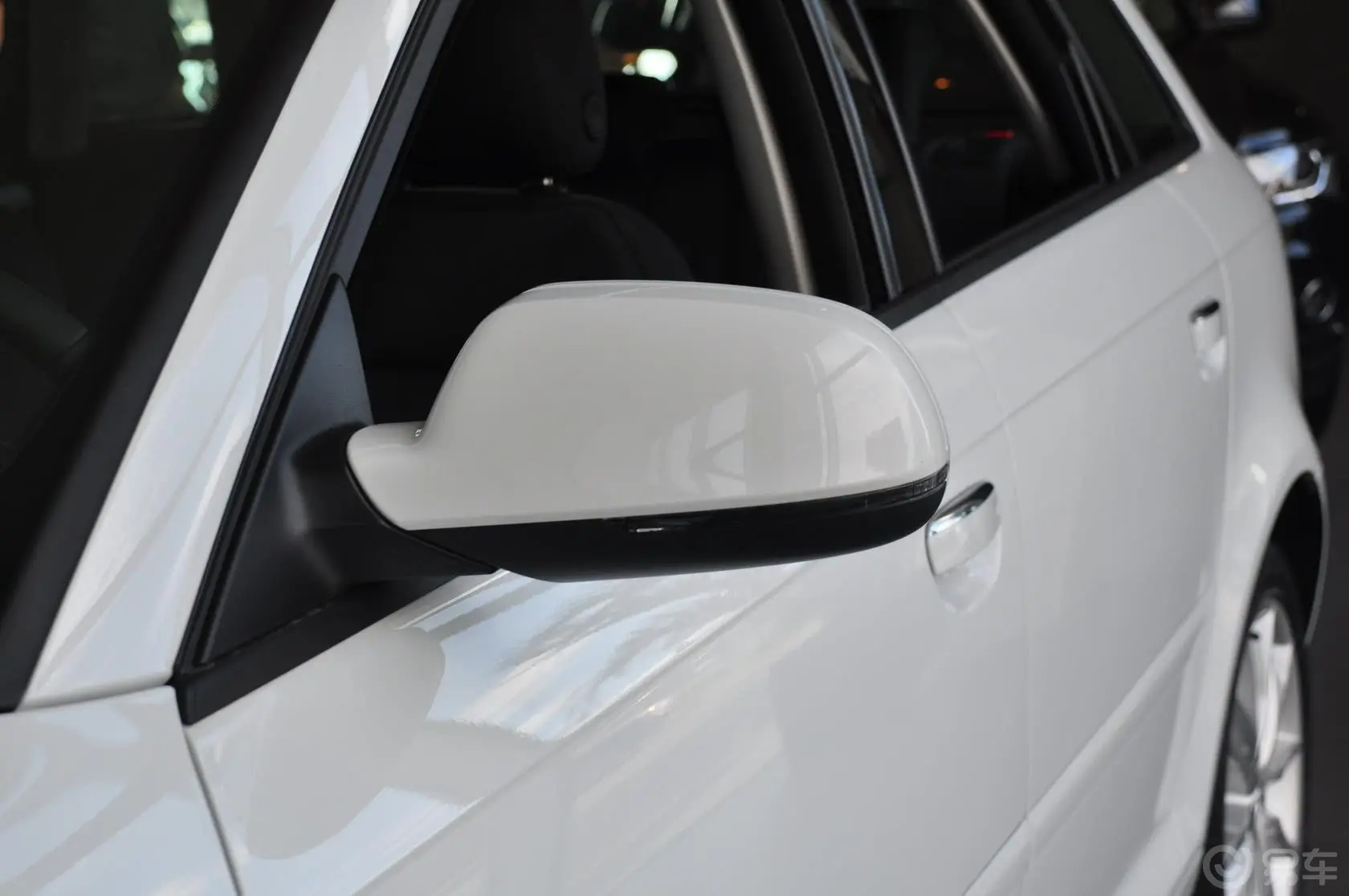 奥迪A3(进口)Sportback 1.4T 自动 舒适型后视镜转向灯（前）