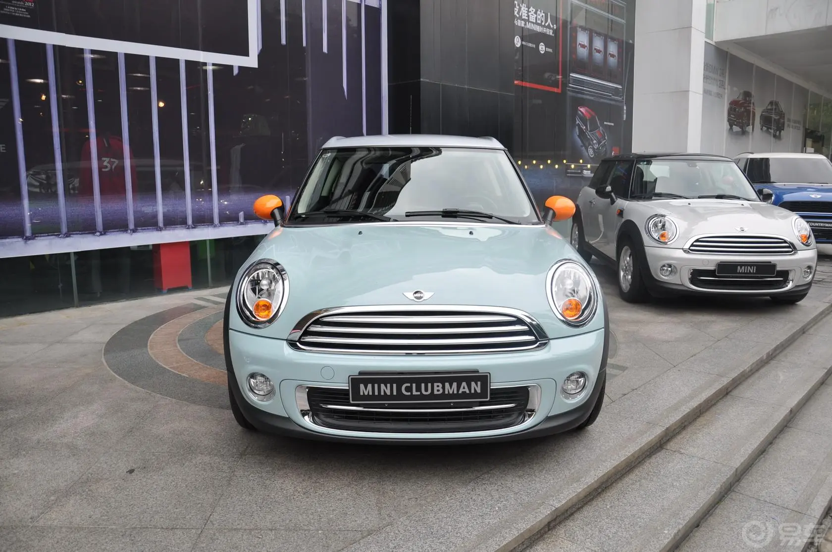 MINI CLUBMANCOOPER Fun正前水平