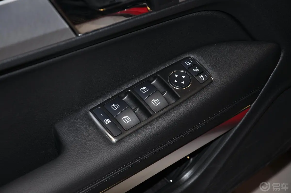 奔驰E级(进口)E200 CGI Coupe车窗升降键