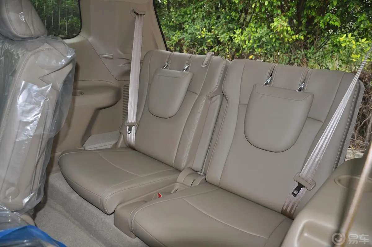 汉兰达2.7L 自动 两驱 豪华型 7座后排座椅