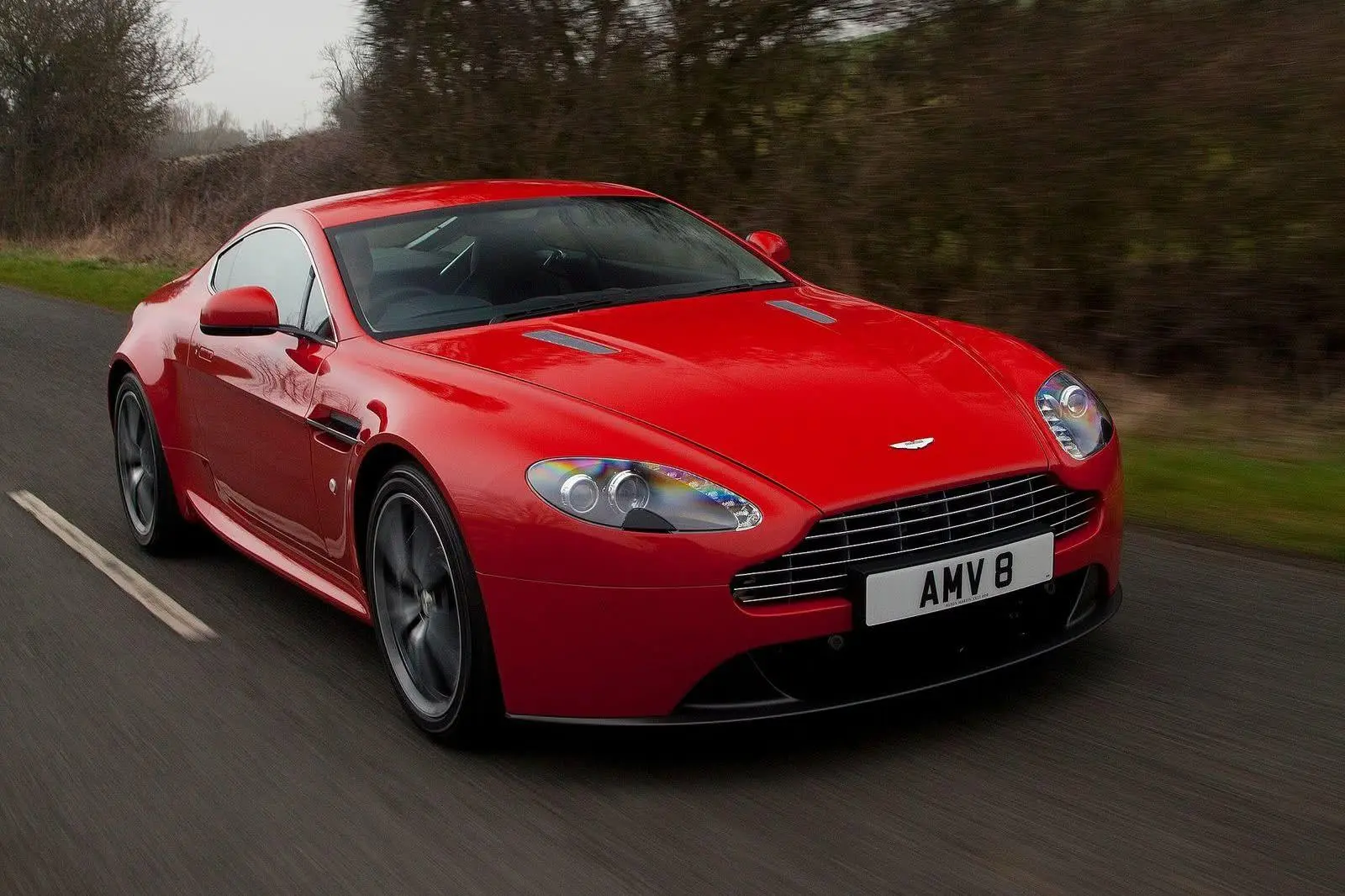 V8 Vantage