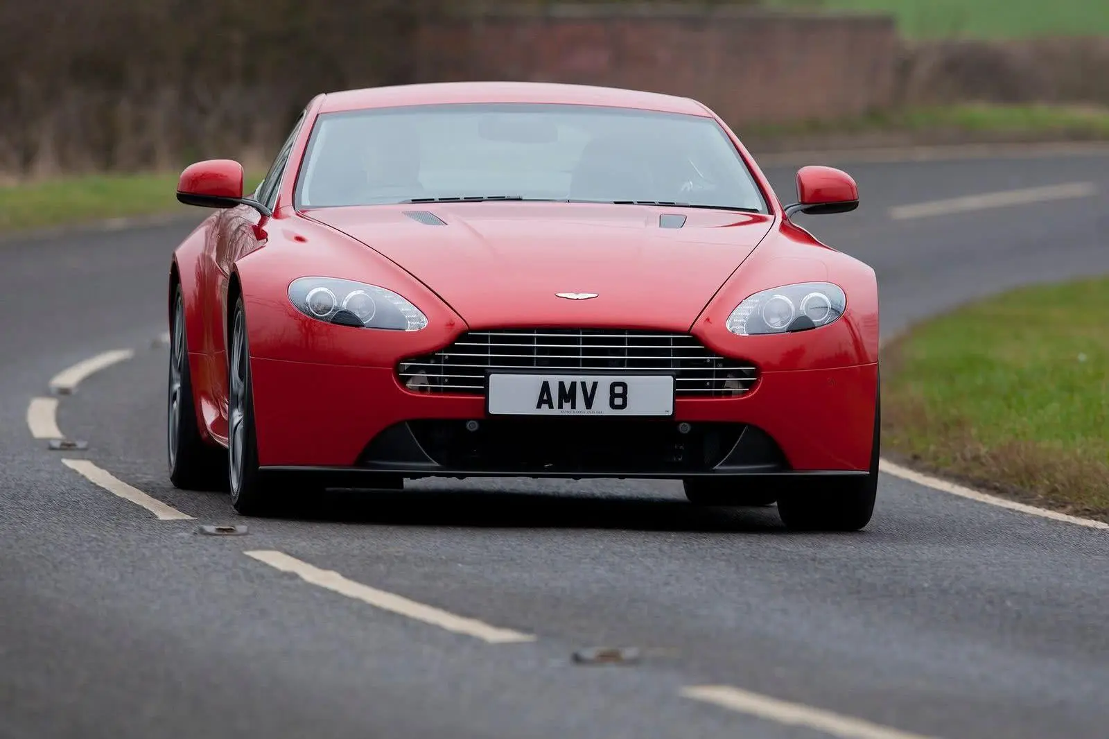 V8 Vantage