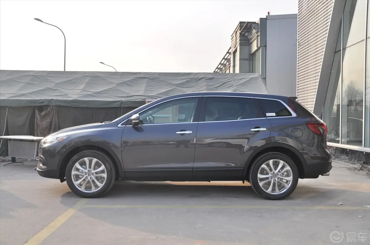 马自达CX-93.7L 自动标准型外观