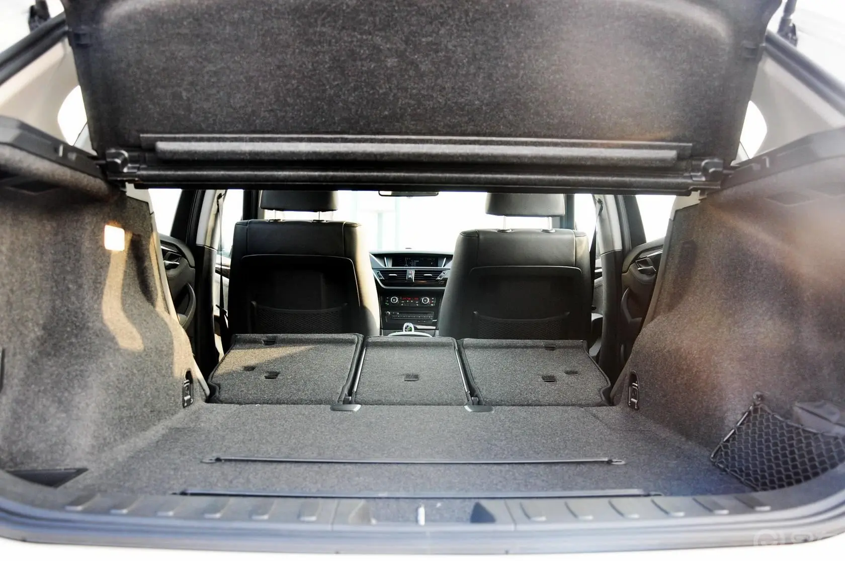 宝马X1xDrive20i X设计套装行李箱空间（后排全放倒）