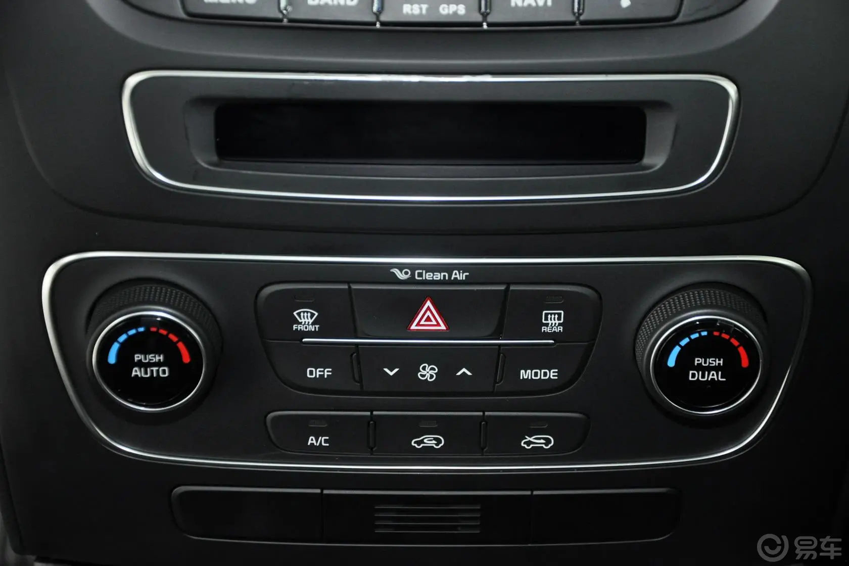 索兰托2.4L 汽油  舒适版 七座空调