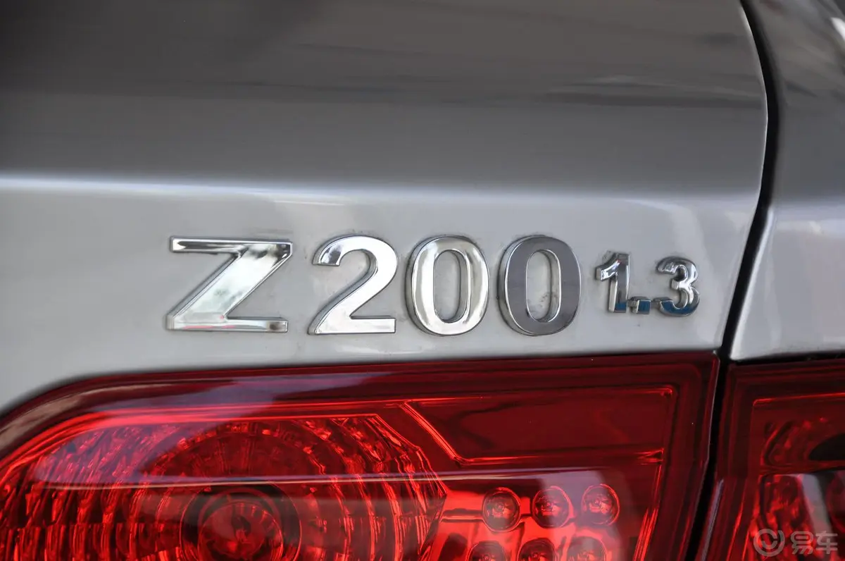 众泰Z2001.3L 手动舒适型4A90M外观
