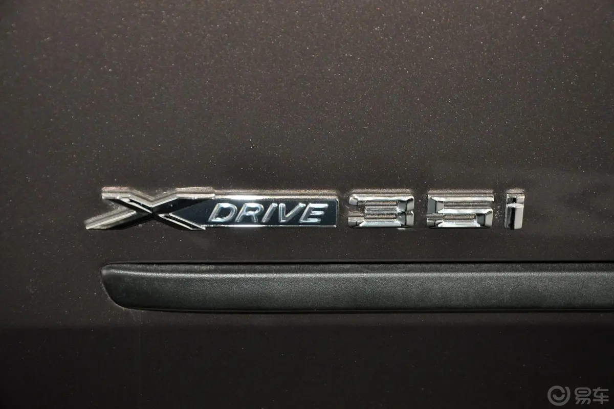 宝马X5(进口)xDrive35i 豪华型外观