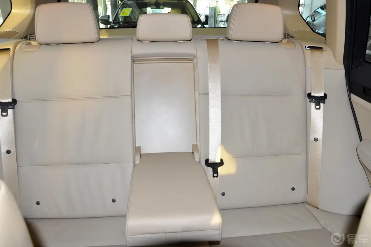 宝马X3(进口)xDrive20i 豪华型后排座椅
