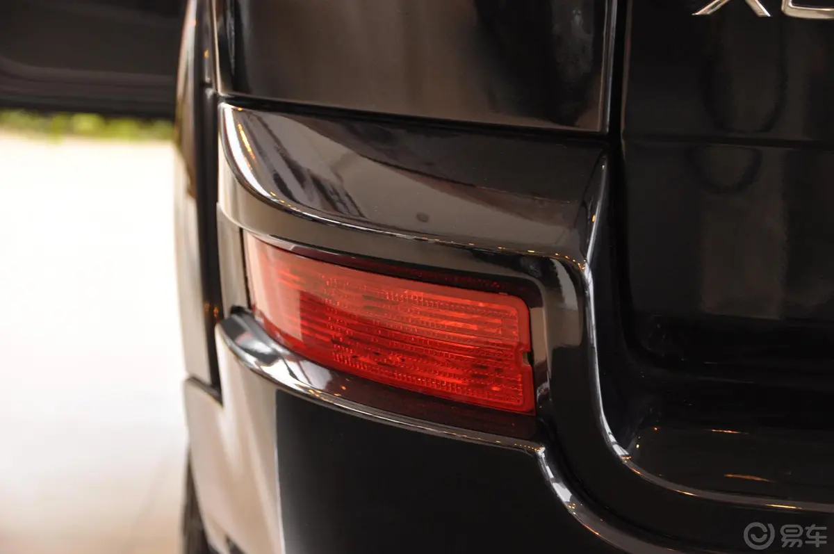 沃尔沃XC902.5T T5 豪华版外观