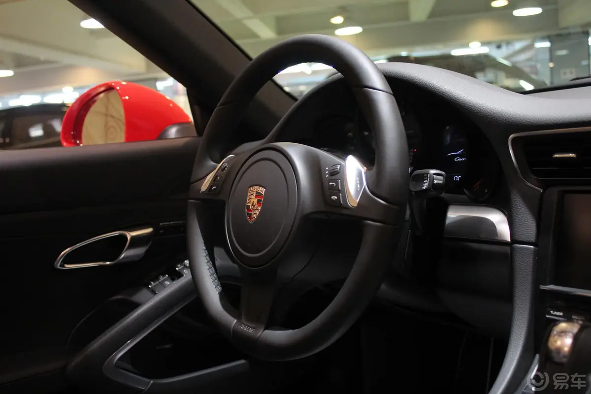 保时捷911Carrera Cabriolet 3.4L方向盘
