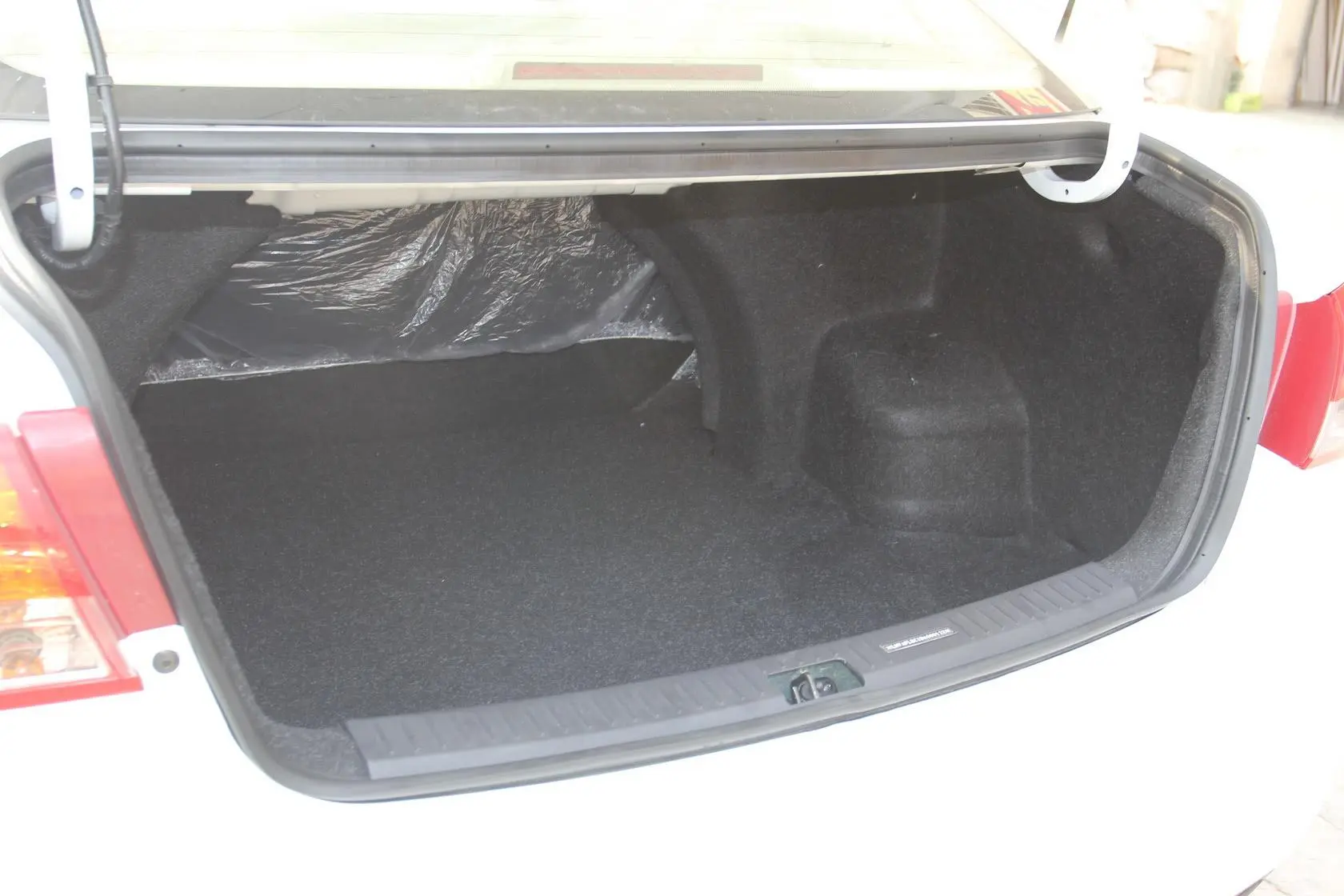 海马M31.5L 手动 标准型行李箱空间