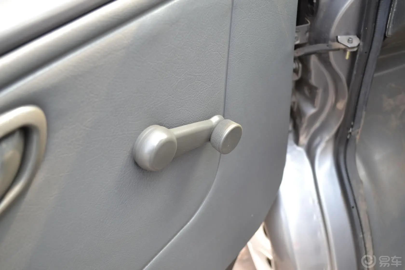 东风小康K17K17创业先锋 1.1限量版车窗升降键