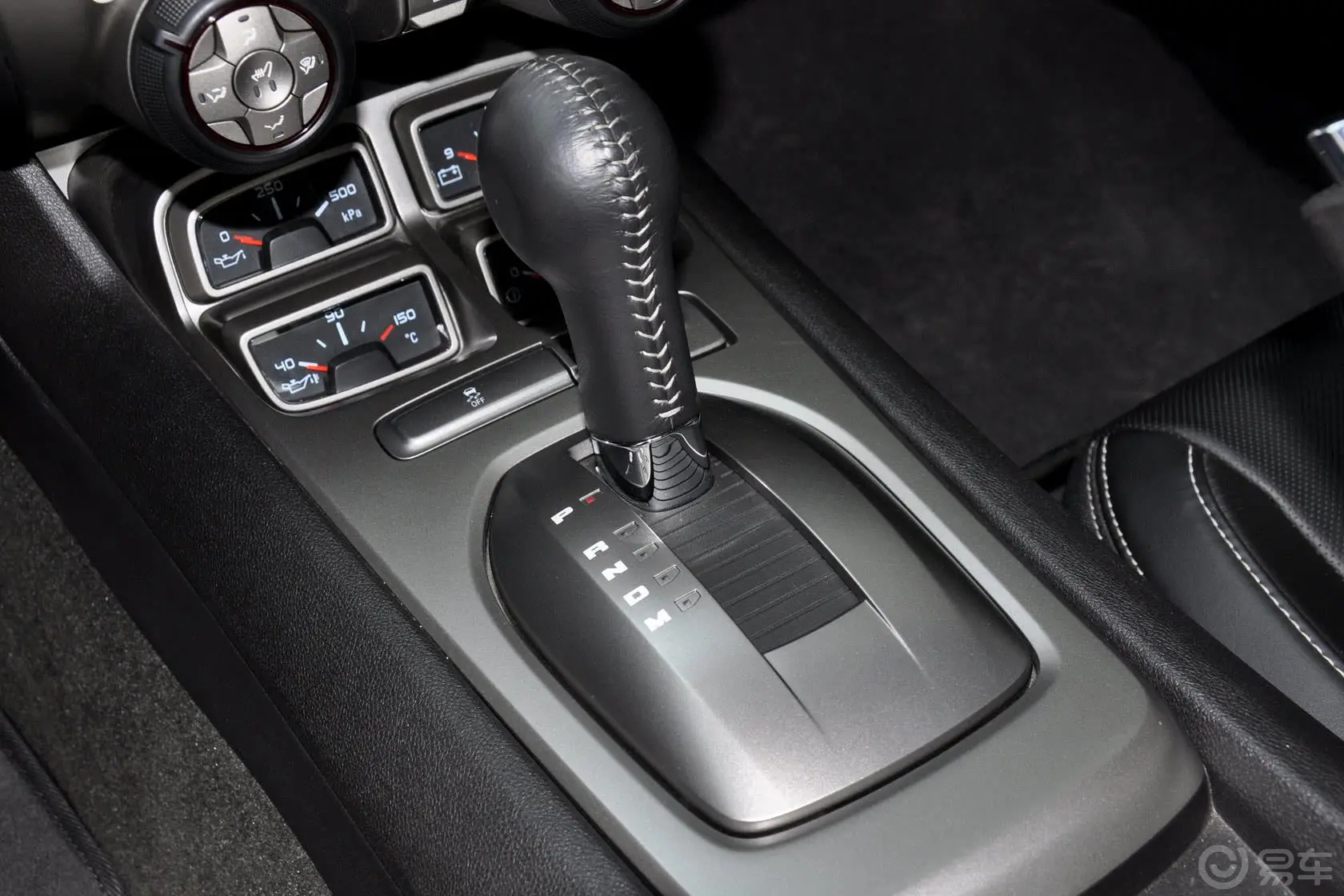 科迈罗3.6L  V6 自动 传奇性能版换挡杆