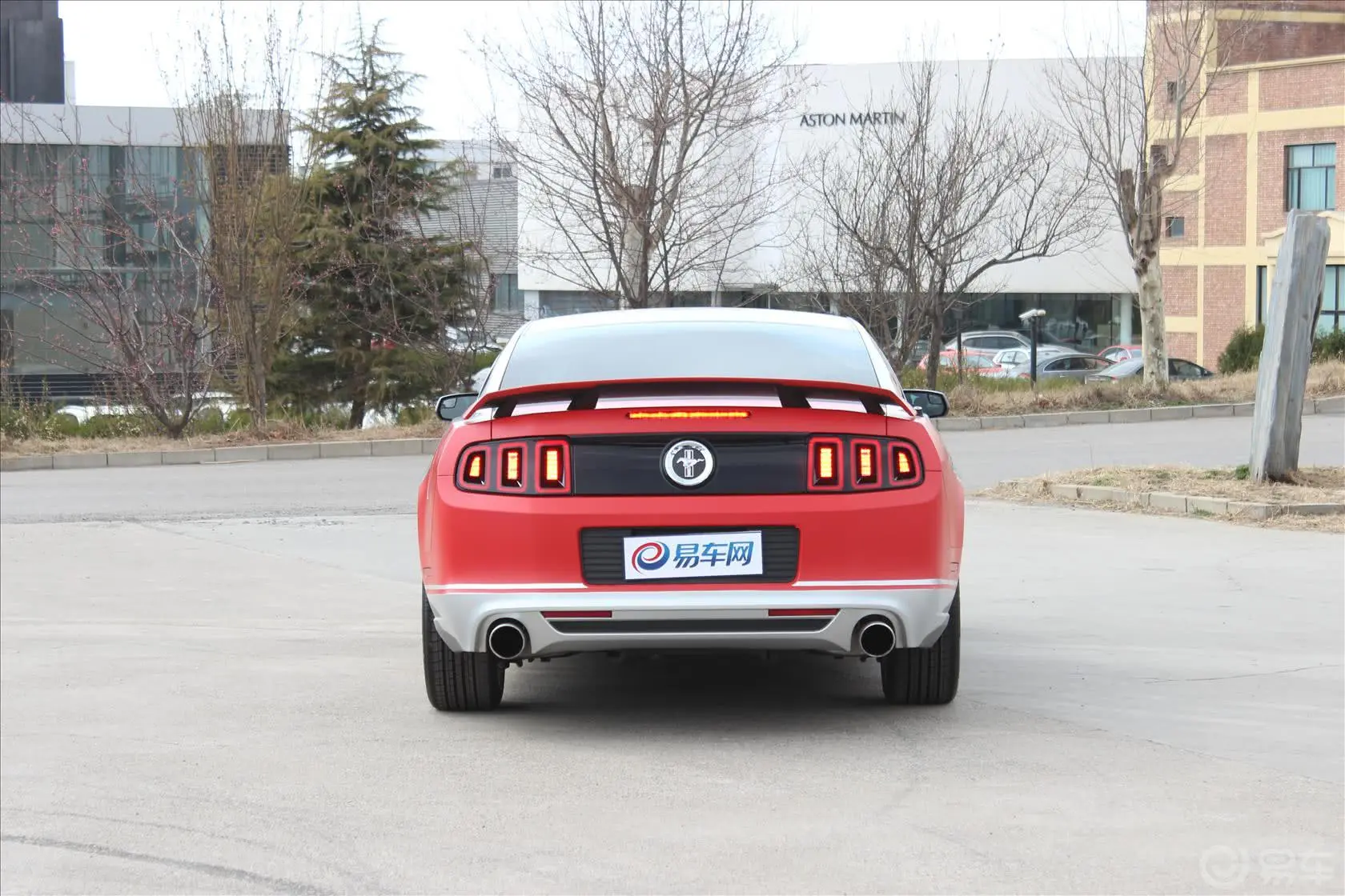 Mustang3.7L 自动 V6正后水平