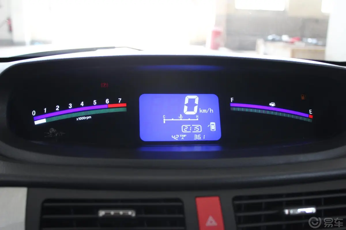 景逸SUV1.6L 手动 尊享型仪表盘背光显示