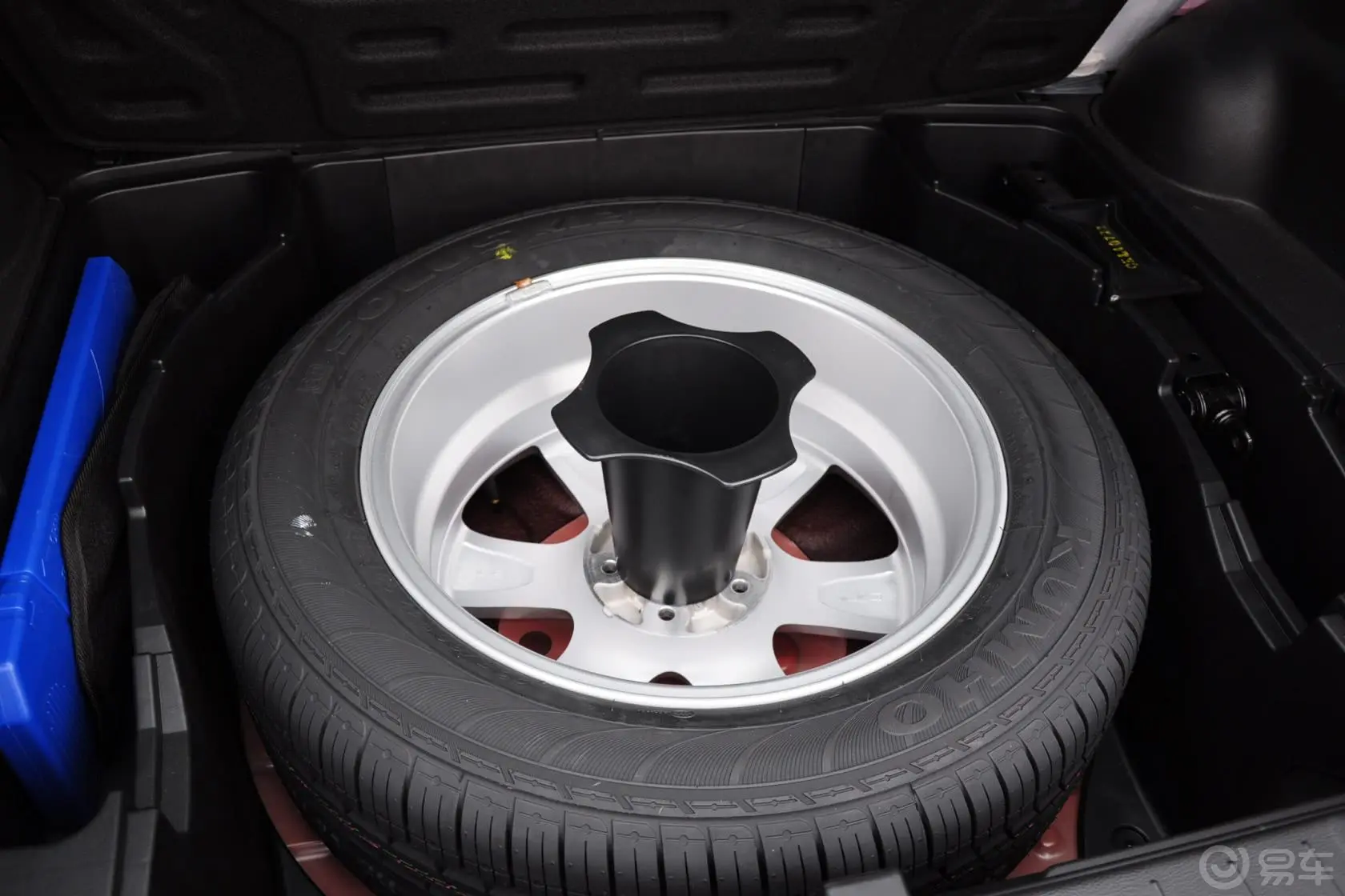 柯兰多2.0T 自动 两驱 豪华导航版 柴油备胎品牌