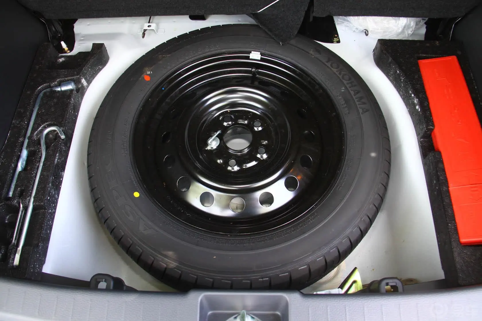 天语 SX4锐骑 1.6L 自动基本型备胎