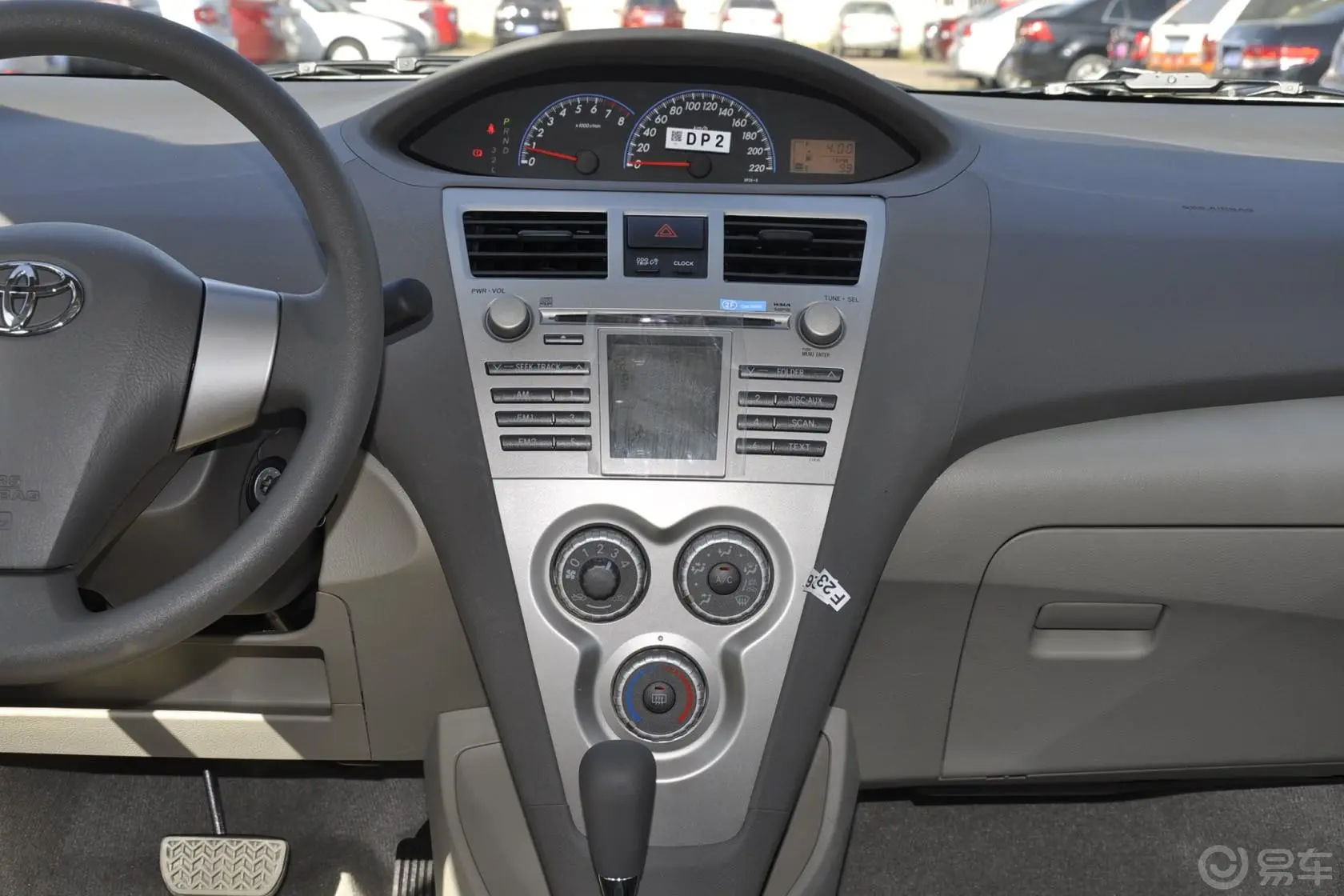 威驰1.6L GL-i 自动 型尚天窗版中控台整体