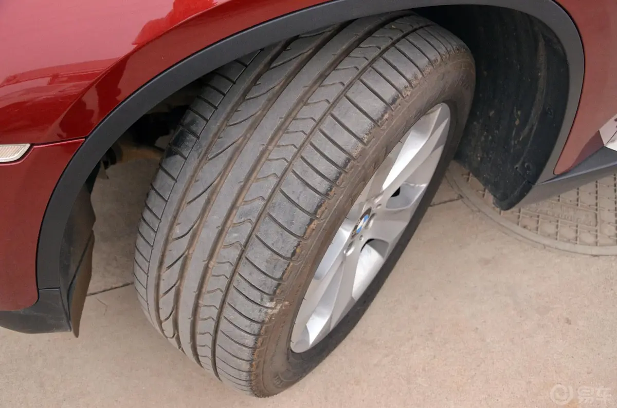 宝马X6xDrive35i 豪华型轮胎花纹