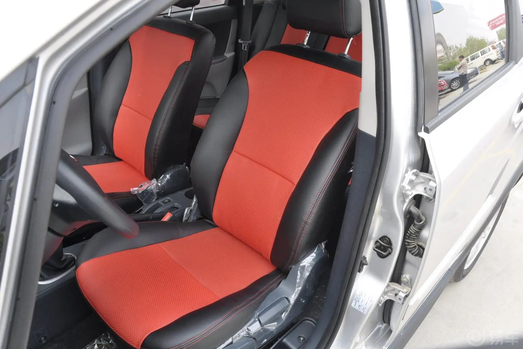 长安CX201.3L 自动 运动版驾驶员座椅