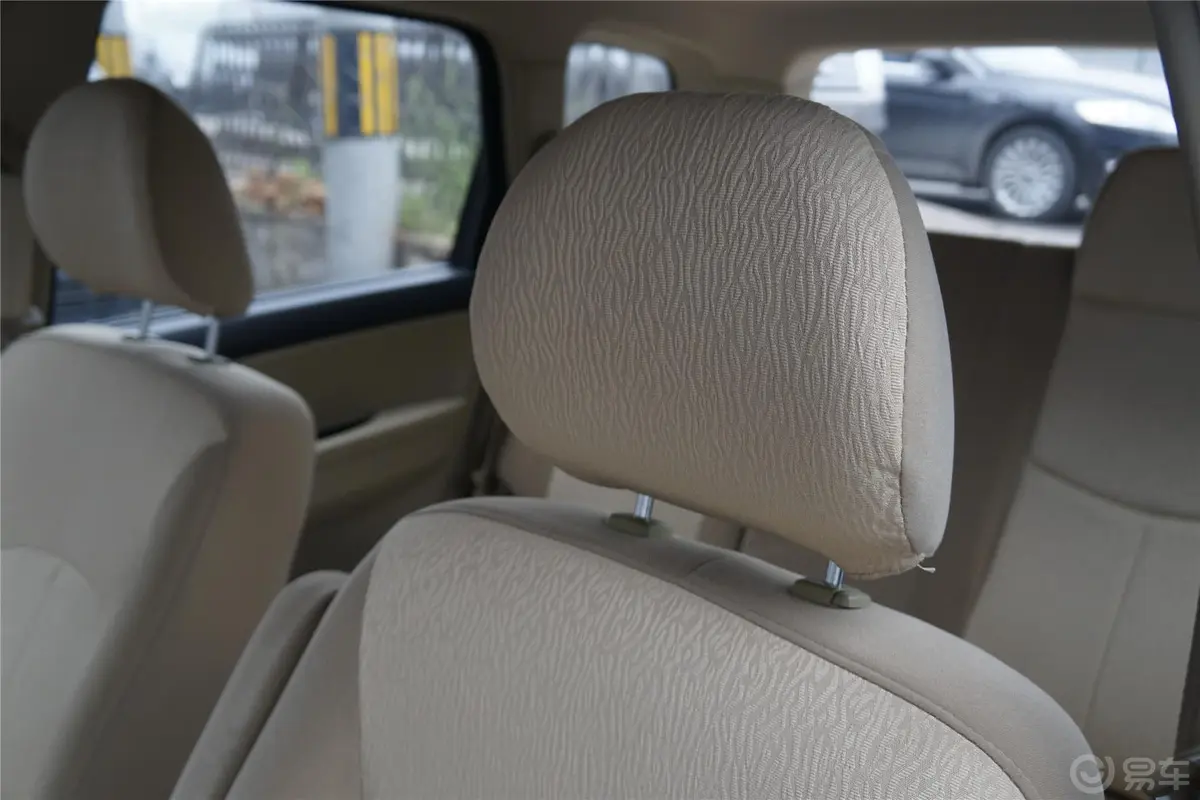 景逸SUV1.6L 手动 舒适型驾驶员头枕