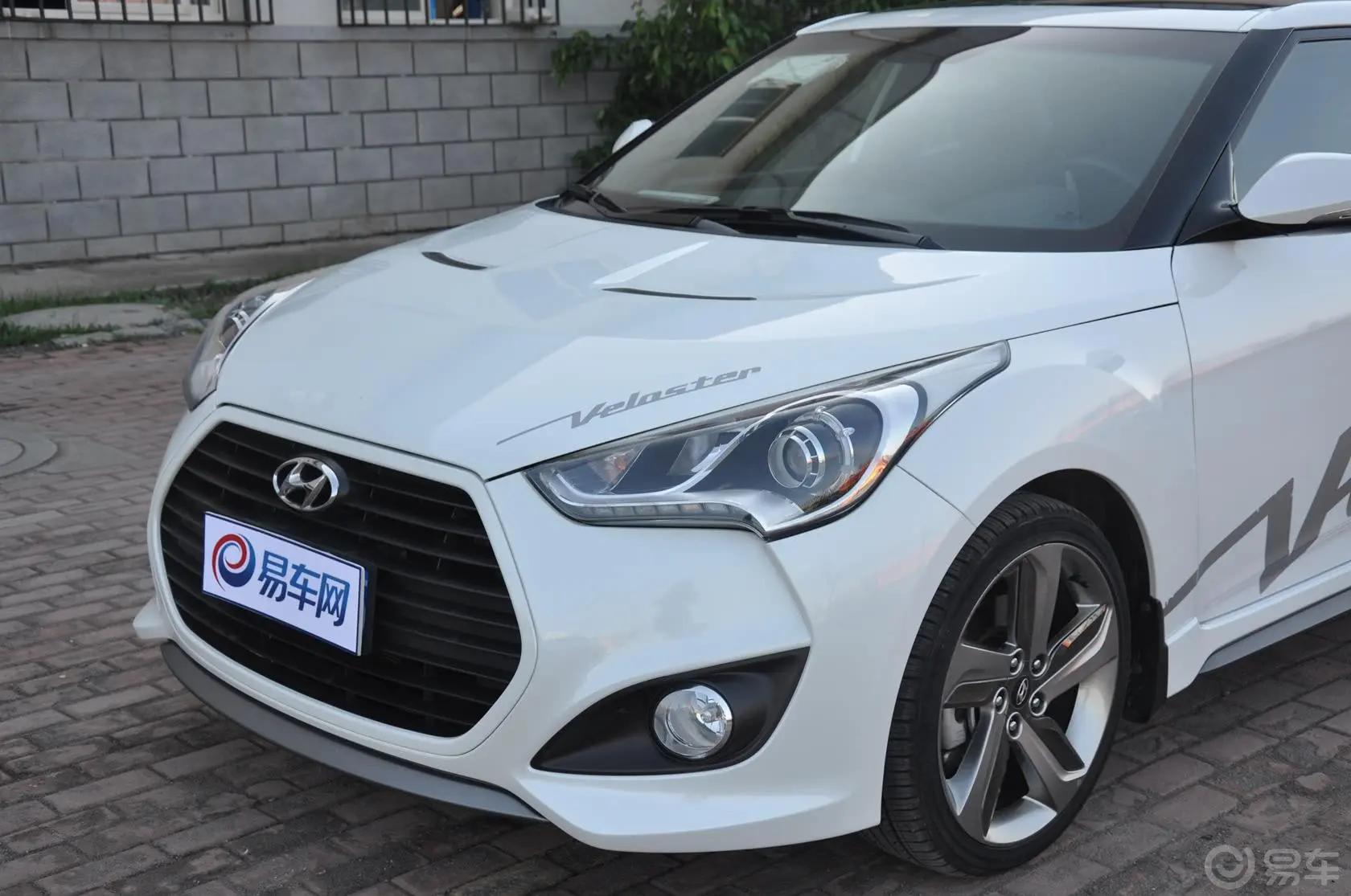 Veloster飞思1.6T 自动 旗舰版车头局部