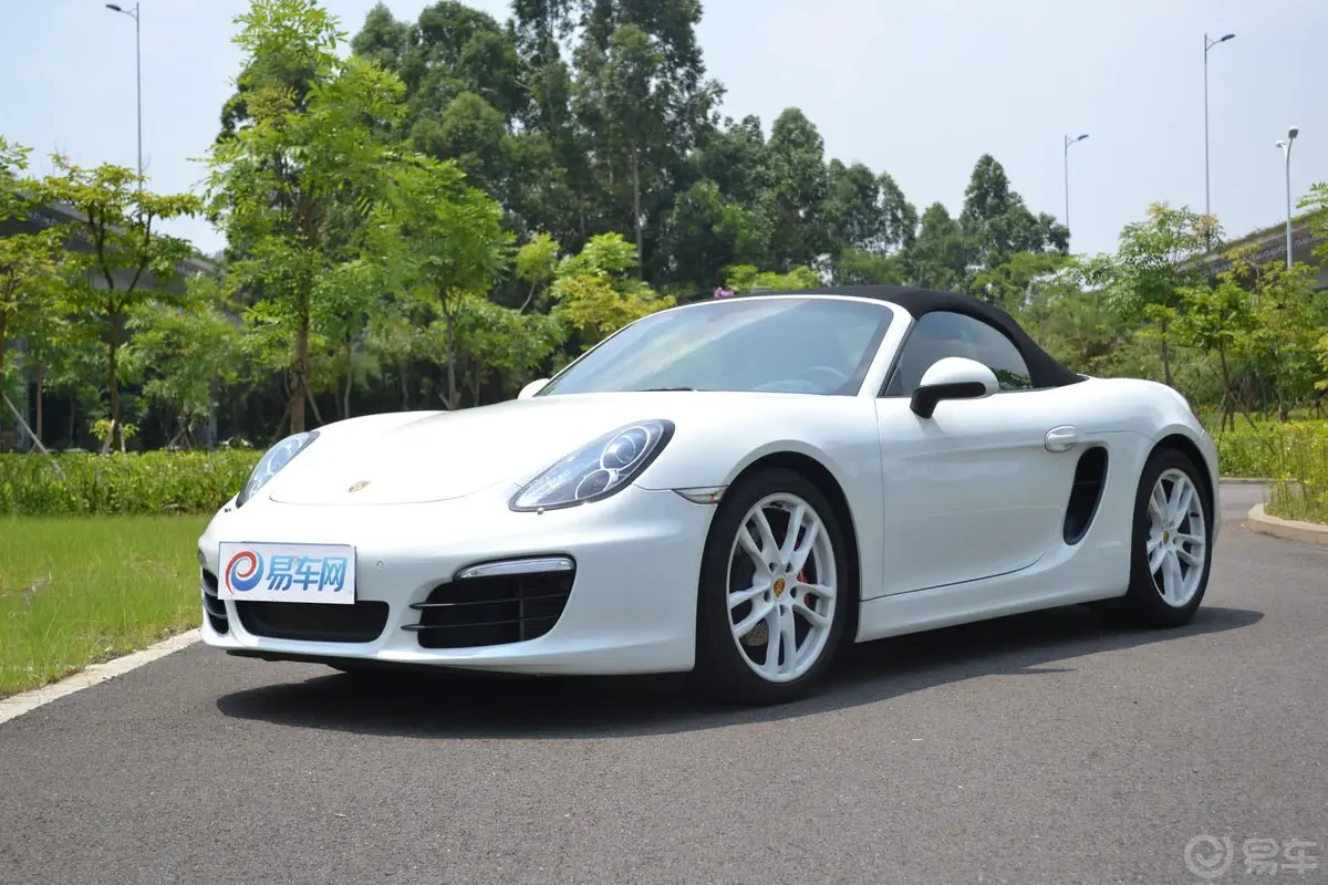 BoxsterBoxster S 3.4侧前45度车头向左水平