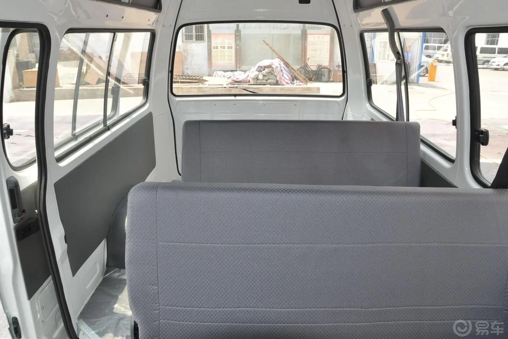 金杯海狮2.0L 欧4系列动力王 舒适型后排座椅