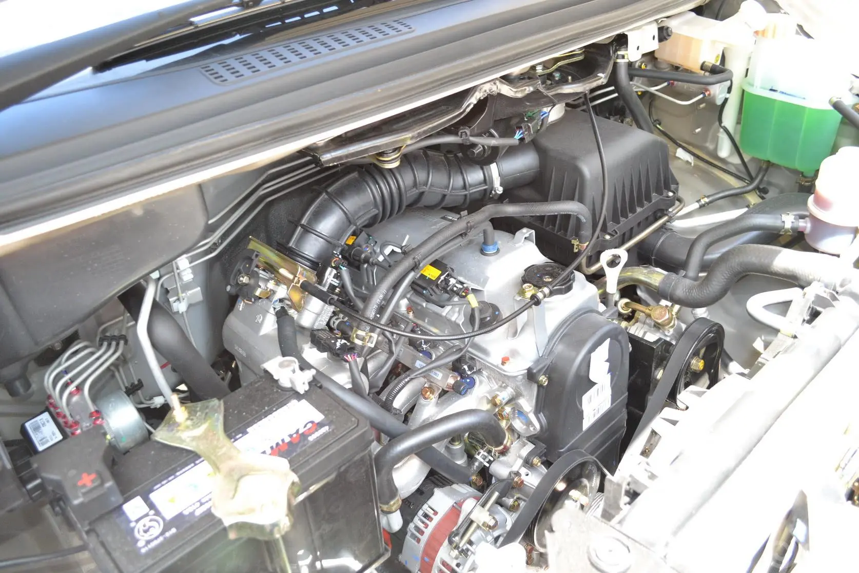 菱智V3 1.5L 手动 豪华型发动机