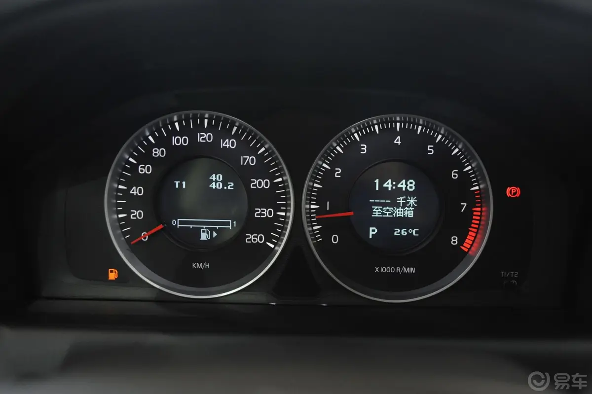 沃尔沃XC60(进口)3.0T T6 AWD舒适版内饰全景正拍