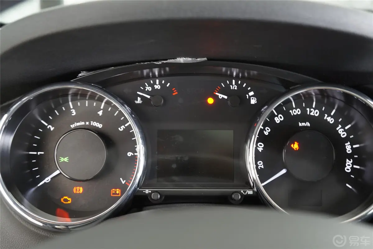 标致30082.0L 自动 经典版内饰