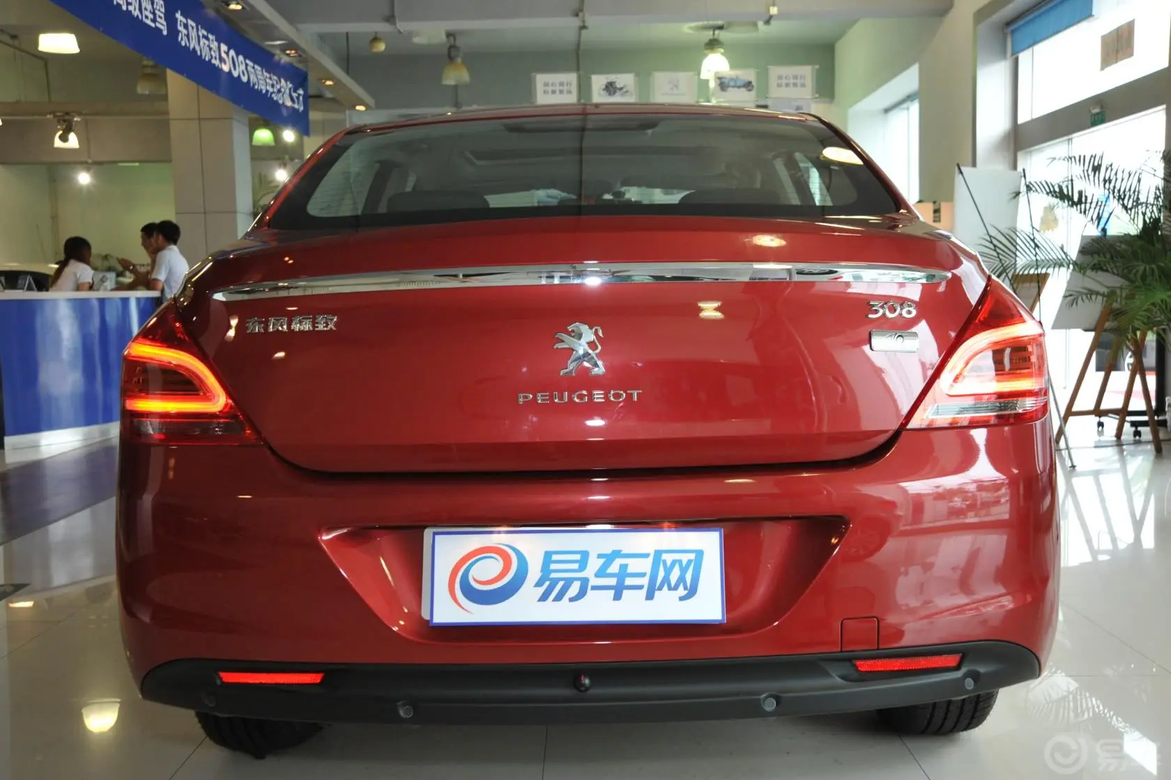 标致3081.6L 自动 优尚型 音乐导航版外观