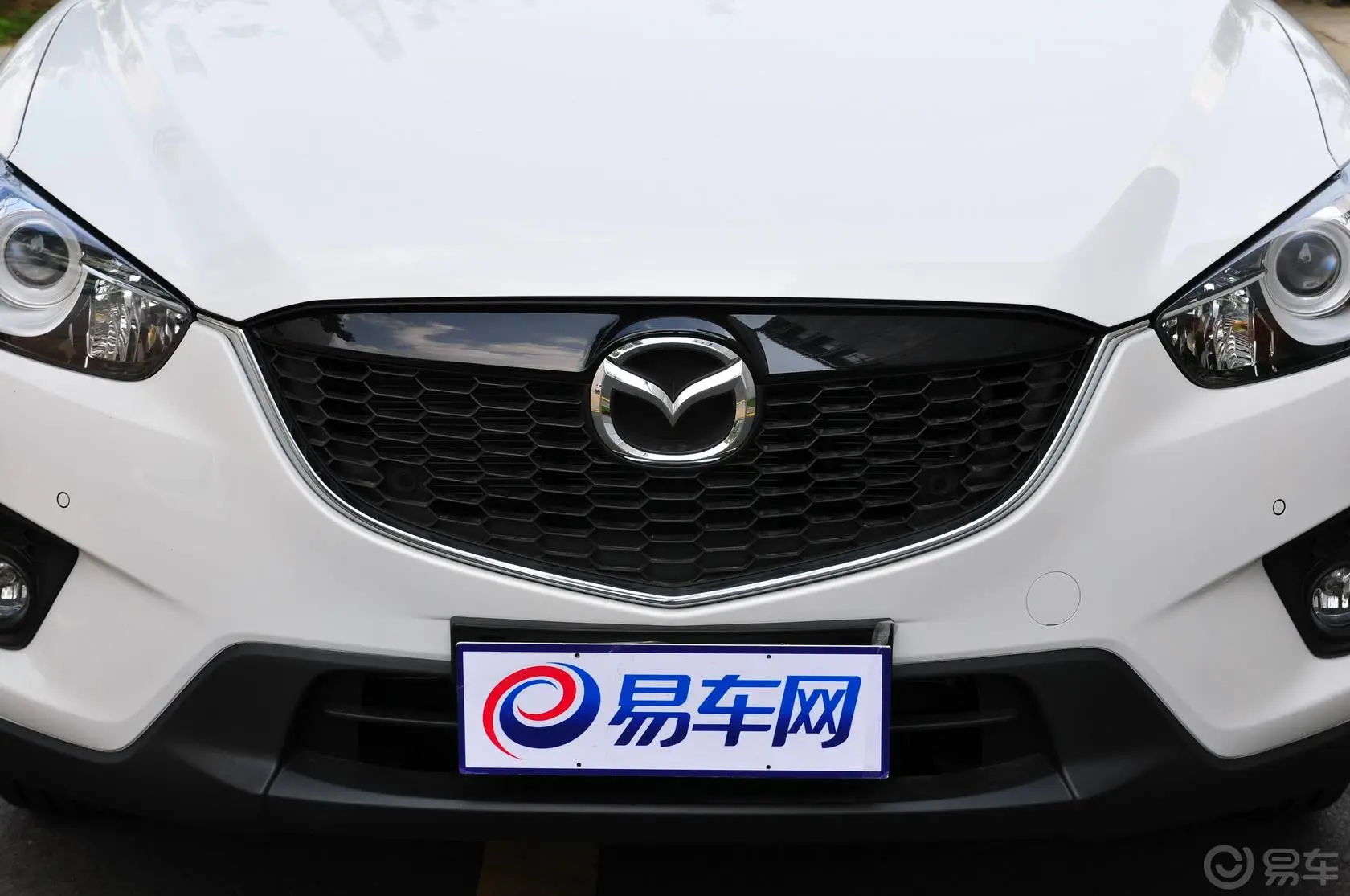 马自达CX-52.0L 自动 四驱 精英型前格栅侧俯拍