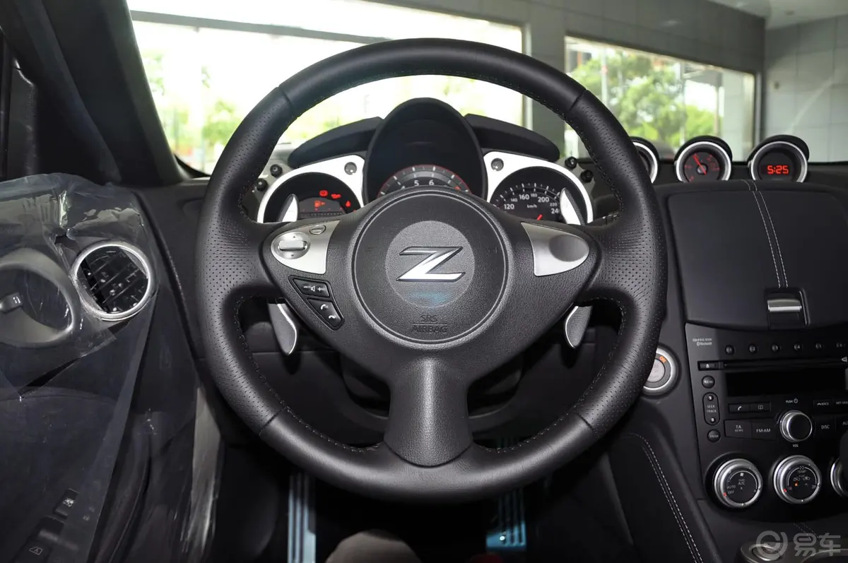 日产370Z370Z  Coupe方向盘