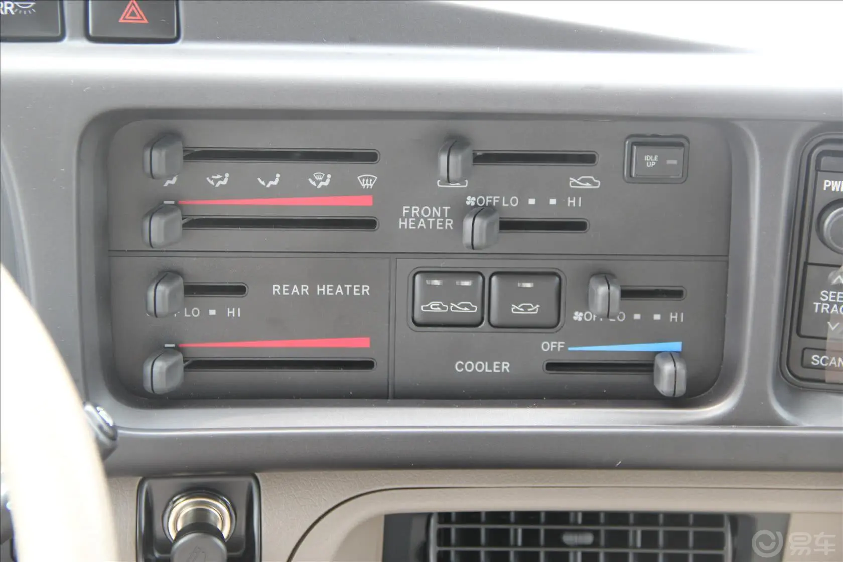 柯斯达4.0L 手动 豪华版 汽油 20座空调