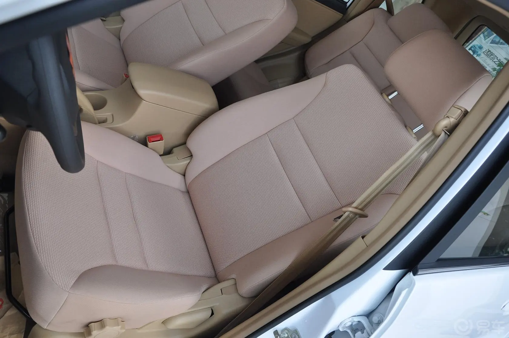 瑞虎精英版 1.6L 手动 DVVT 舒适型 贺岁版驾驶员座椅