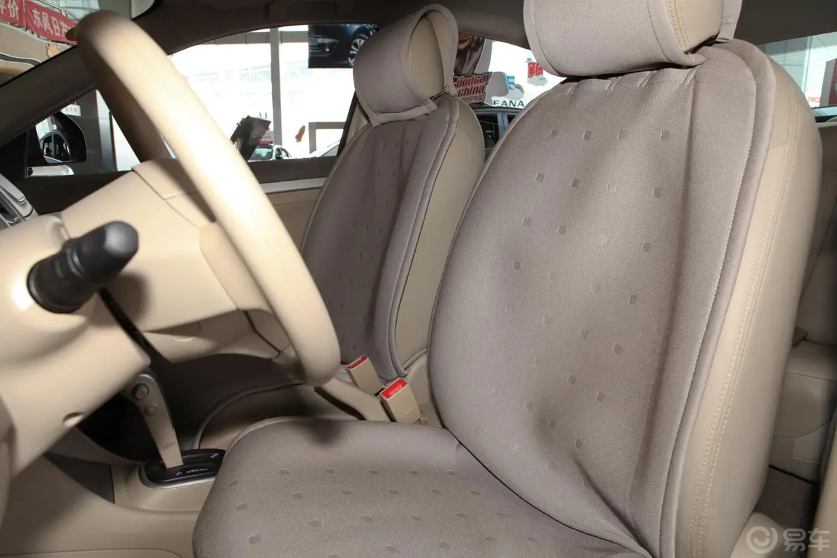 轩逸1.6L 自动 XE 经典舒适版驾驶员座椅