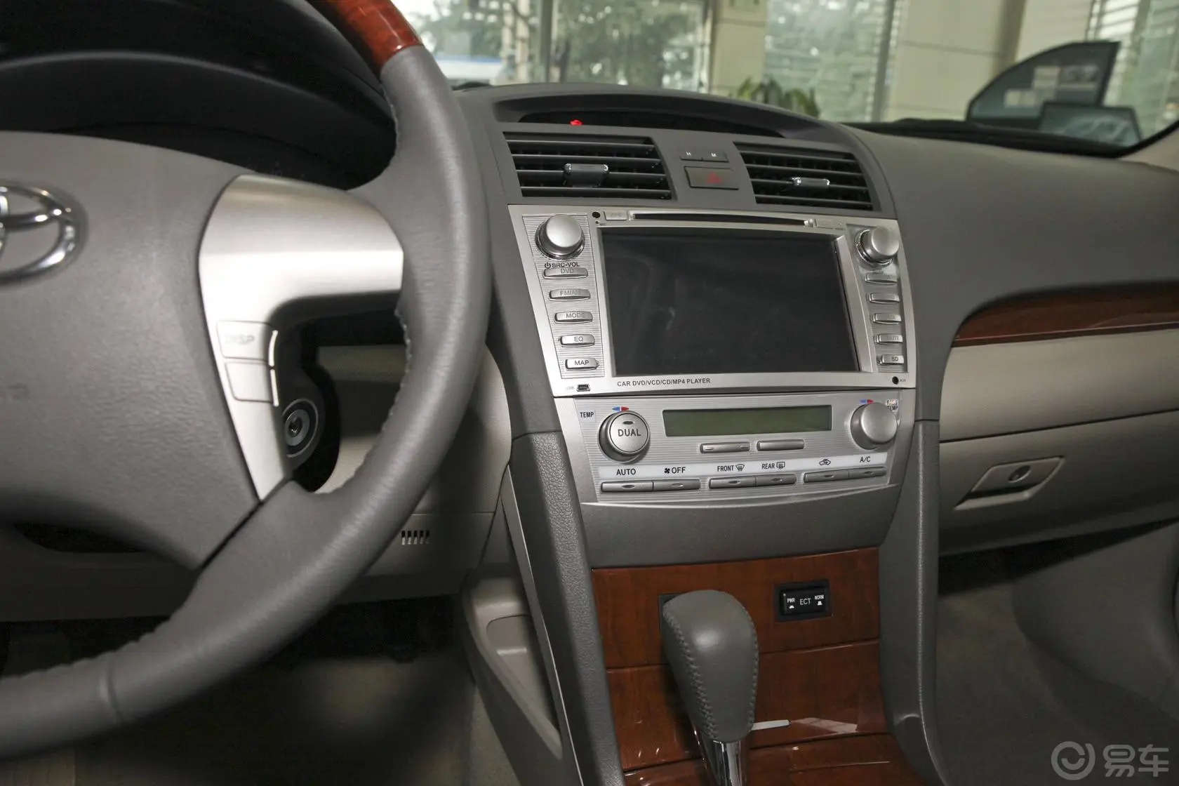 凯美瑞200G 自动 经典 豪华版中控台驾驶员方向