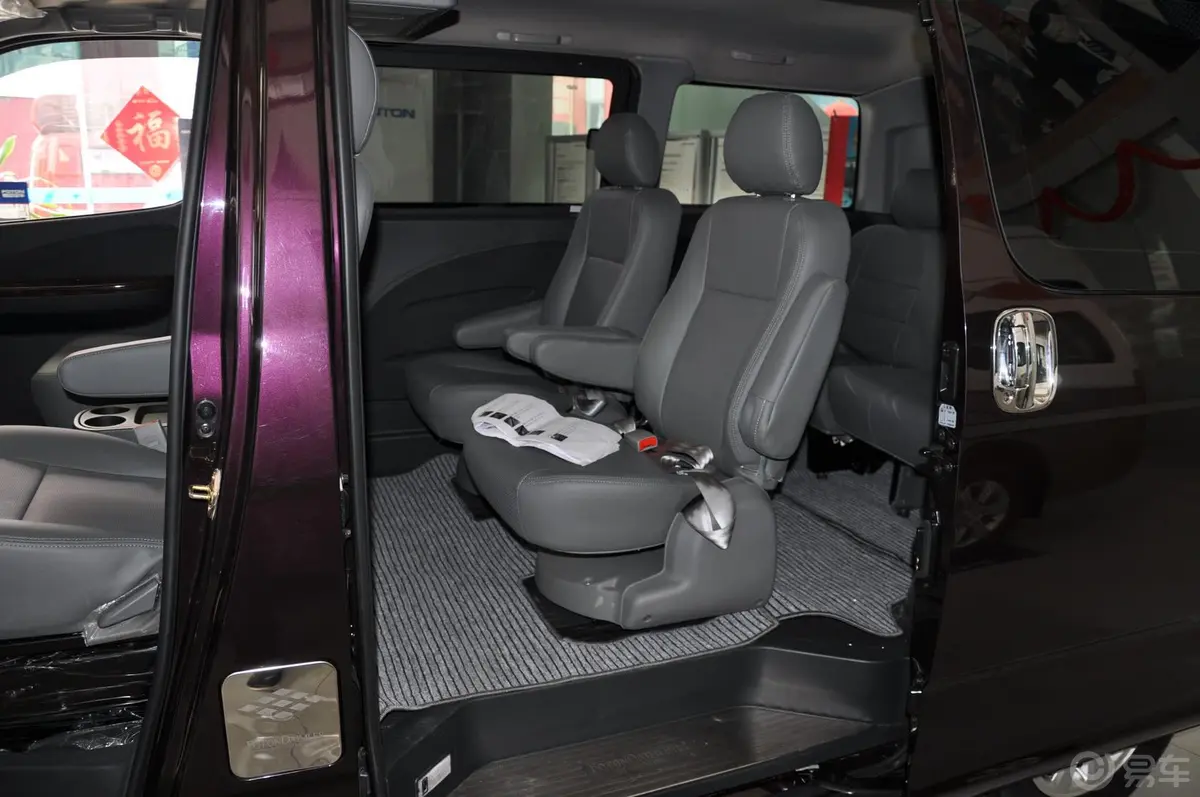 风景G5财富快车 2.0L 手动 舒适版 汽油 短轴后排空间体验