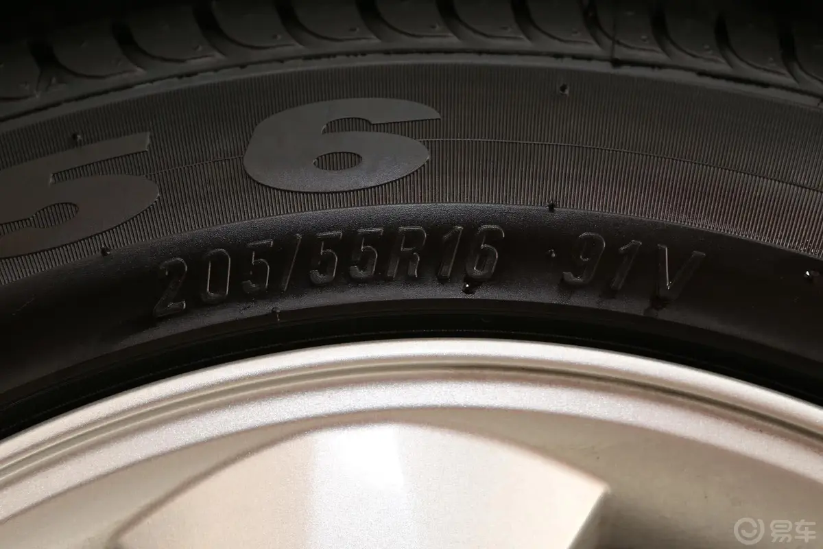 荣威350350C 1.5L 手动 讯捷版轮胎规格